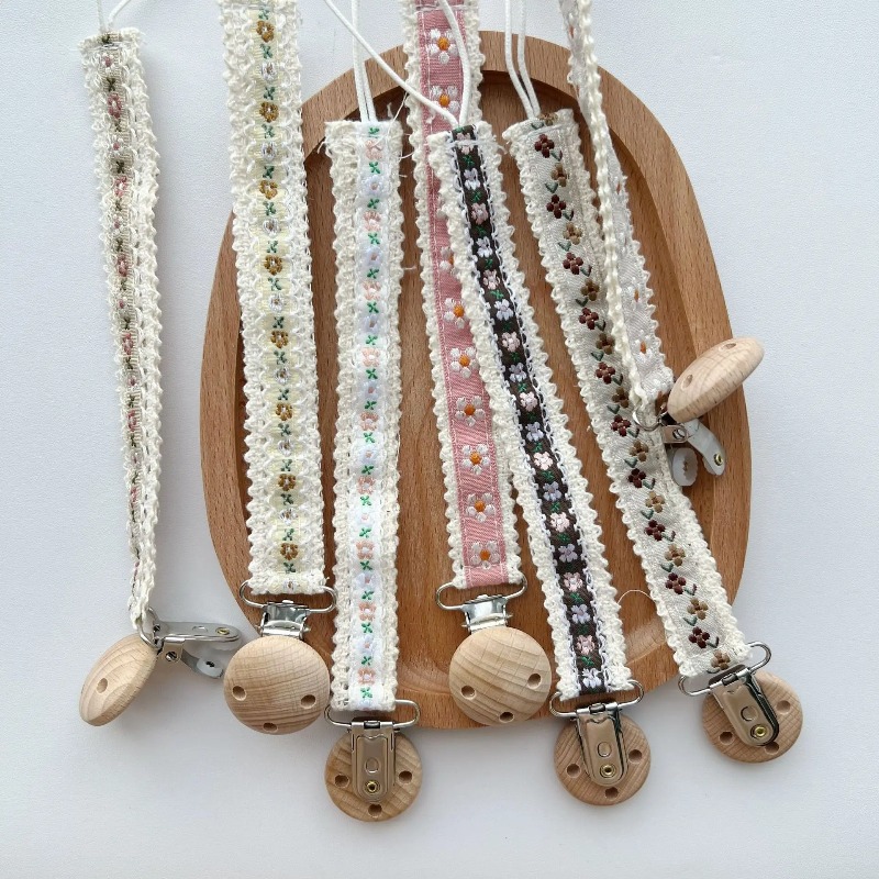 Prendedor de Chupeta de Renda  - Baby Pacifier Clip avaliação e preço